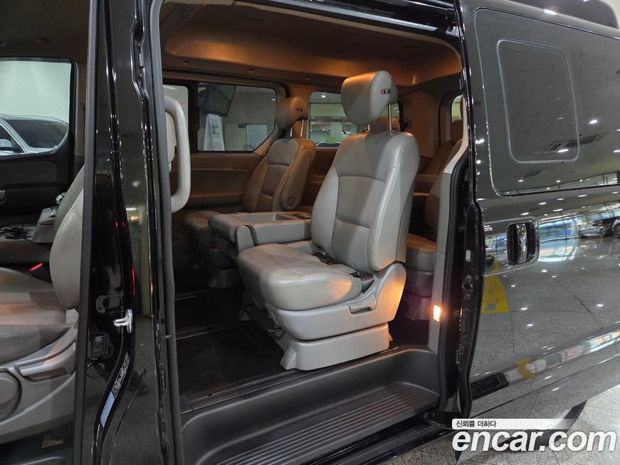 Hyundai Starex 2019