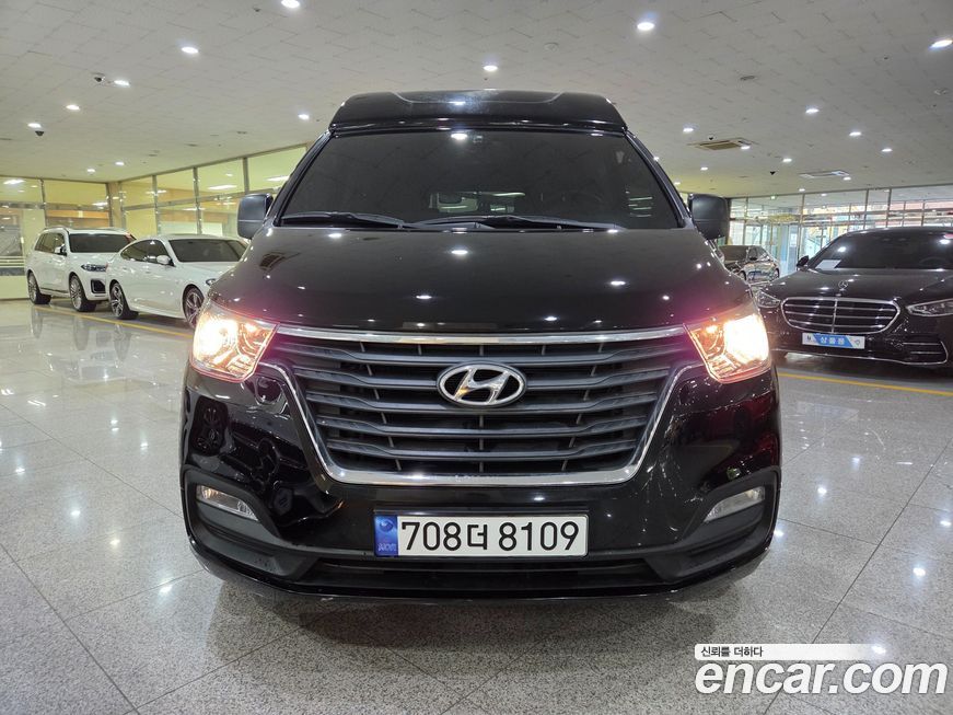 Hyundai Starex 2019