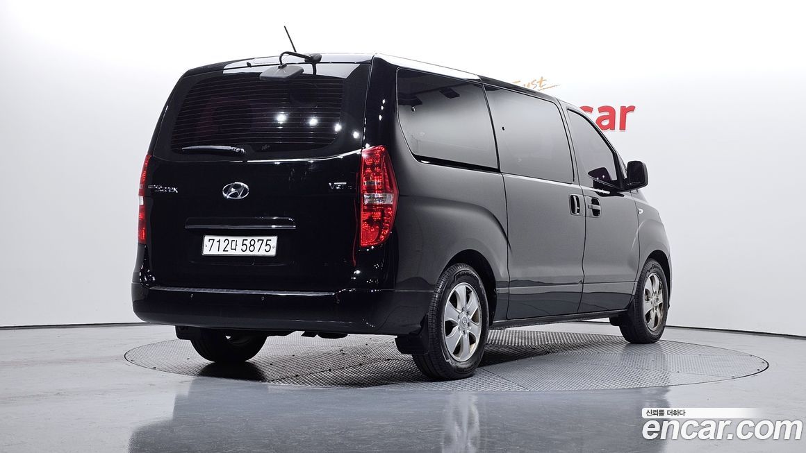Hyundai Starex 2019