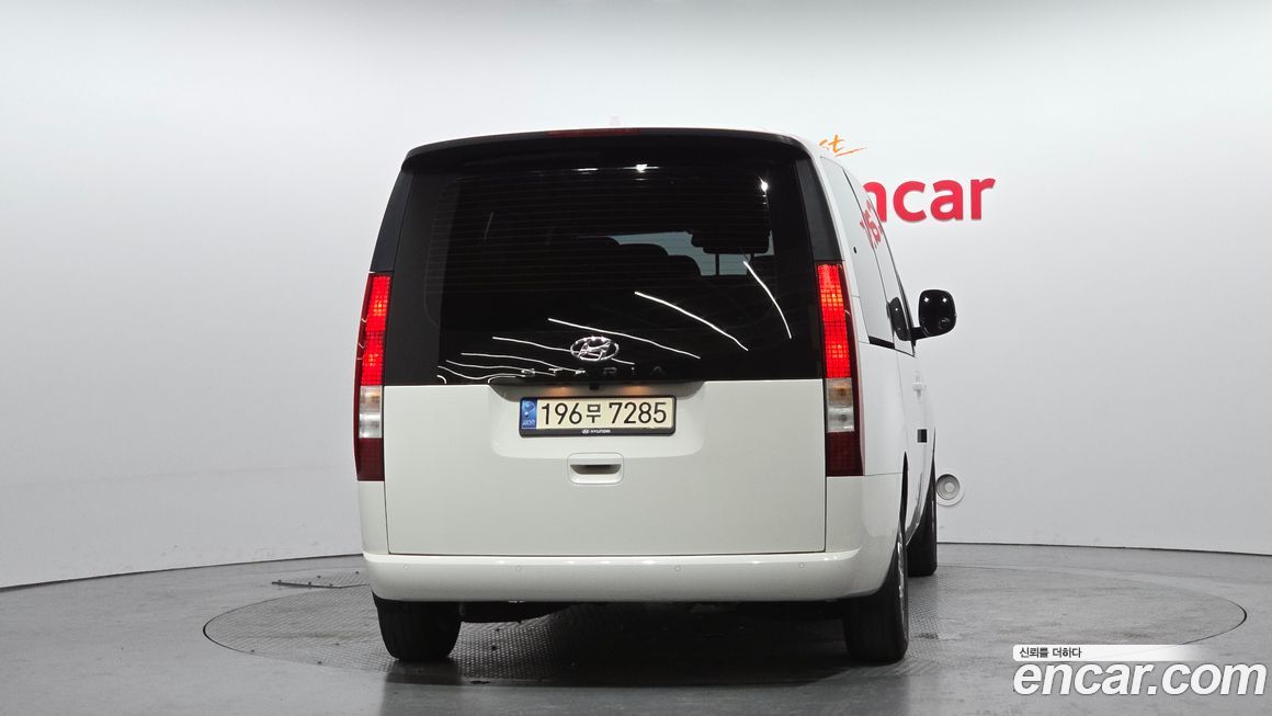 Hyundai Staria 2022