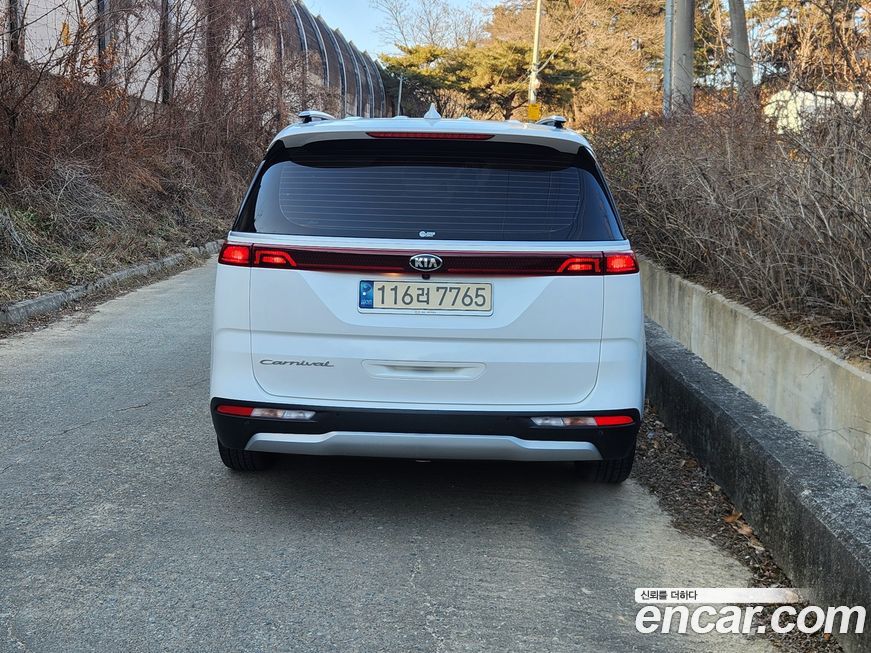Kia Canival 2021
