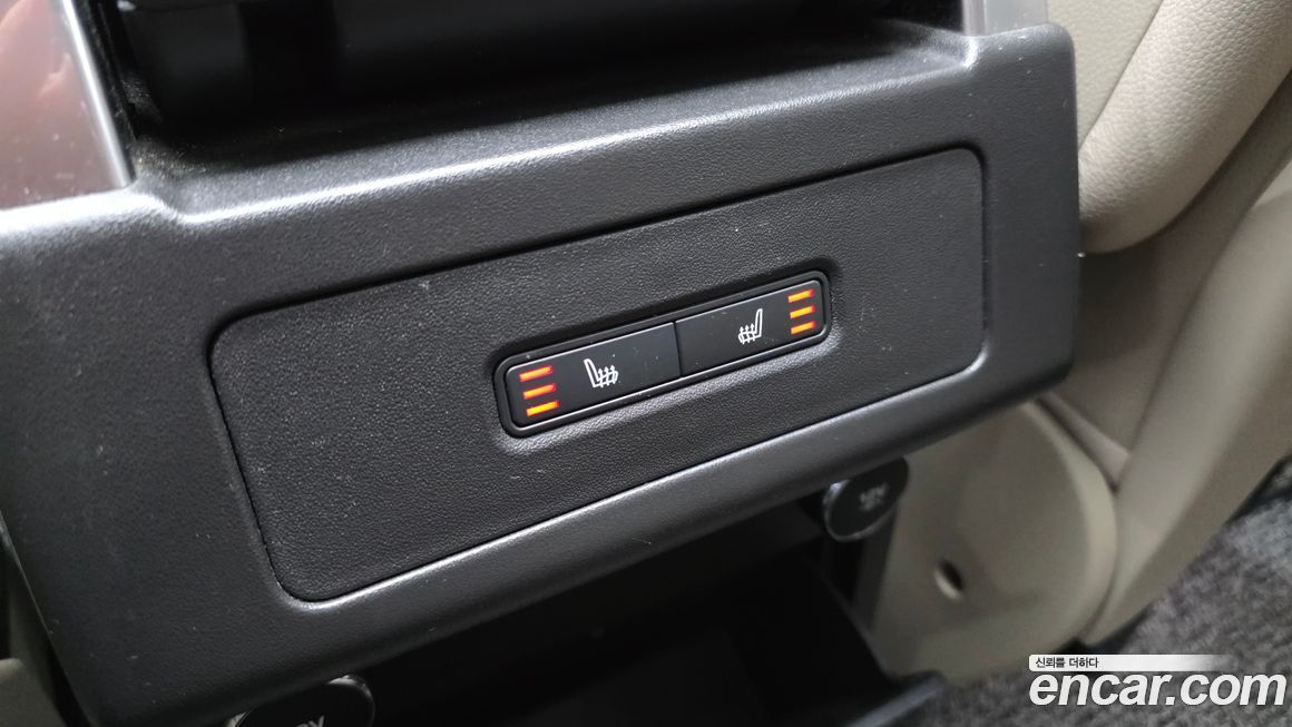 Land Rover Discovery 2018