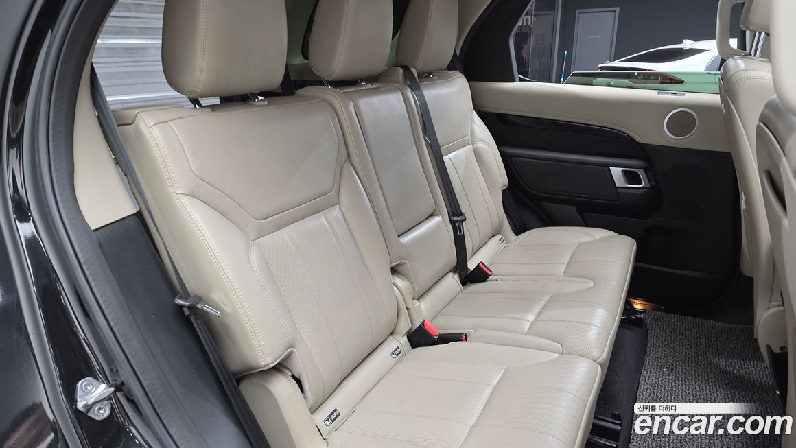 Land Rover Discovery 2018