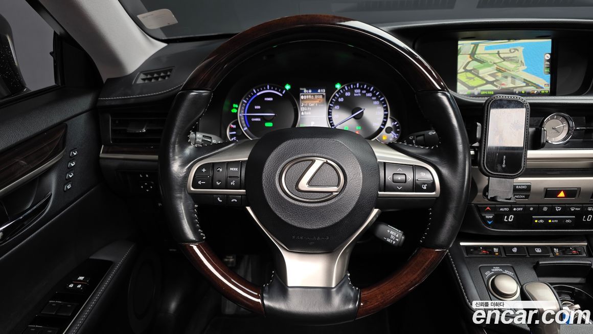 Lexus ES 2018