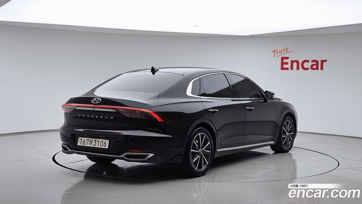 Hyundai Grandeur 2022