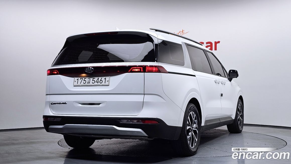 Kia Canival 2021