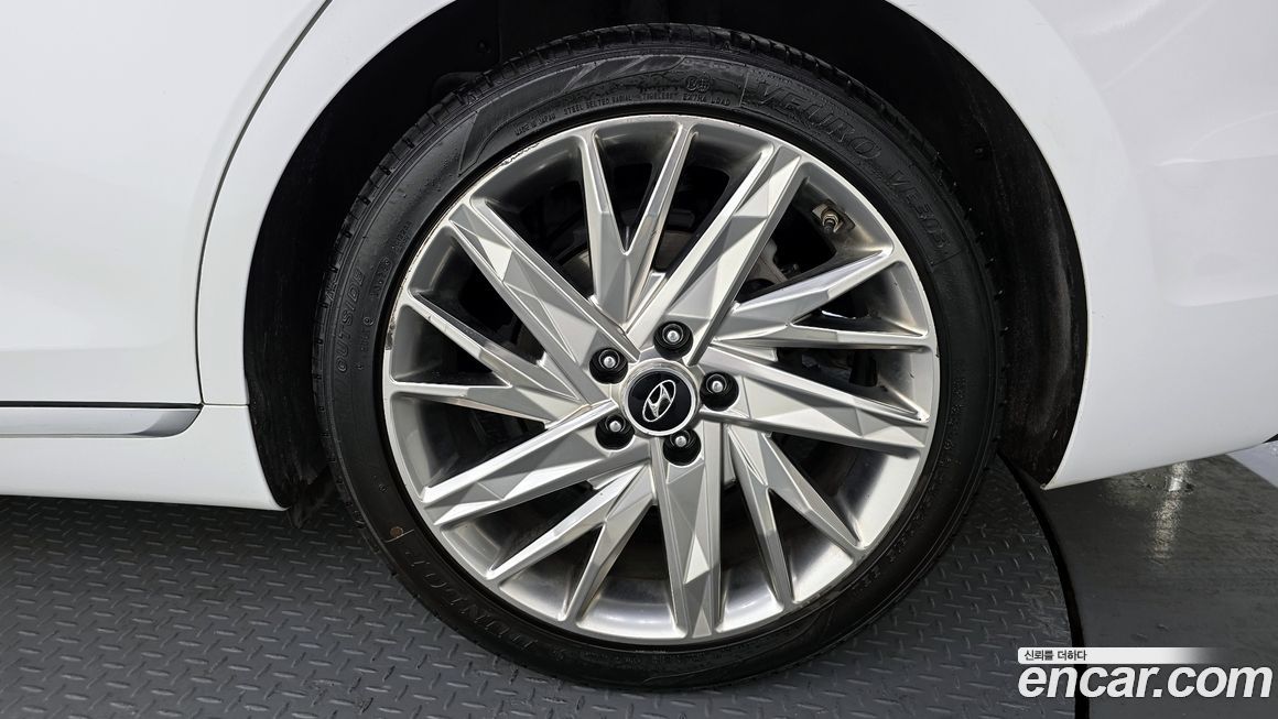 Hyundai Grandeur 2021