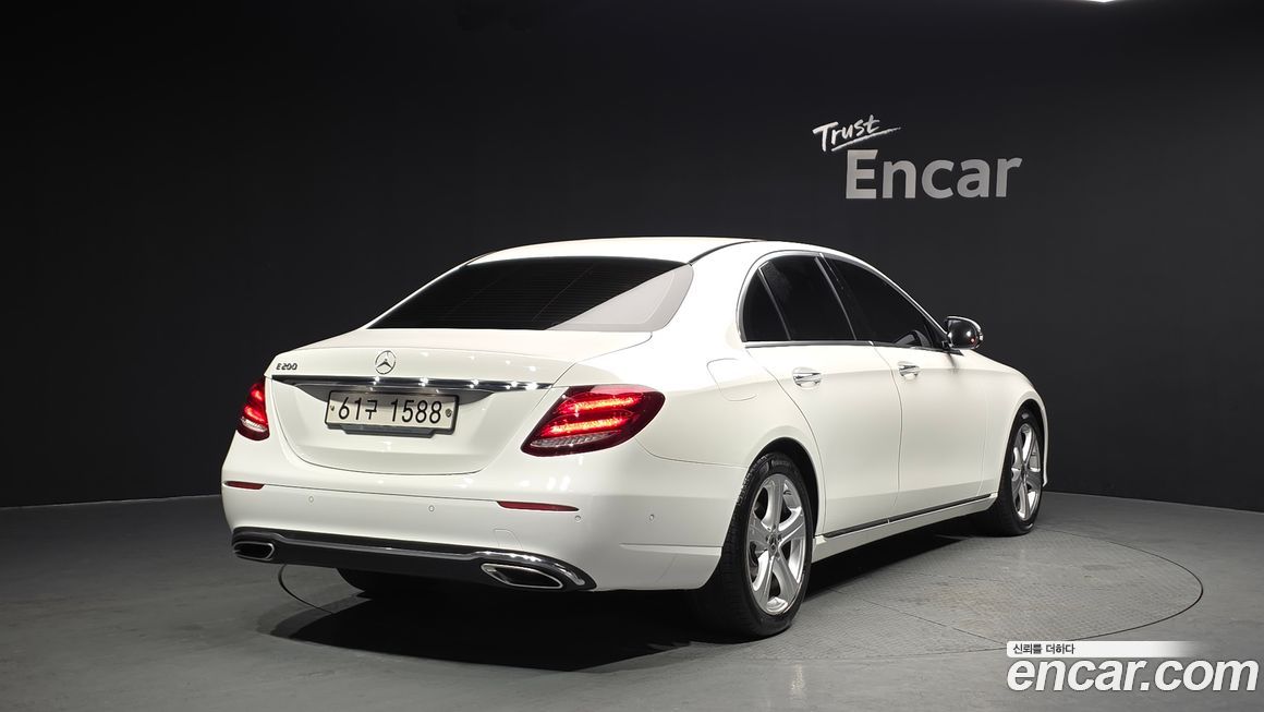 Mercedes-Benz E-Class 2018