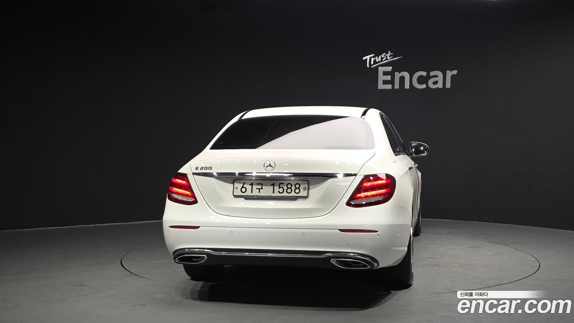 Mercedes-Benz E-Class 2018