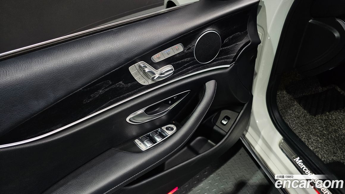 Mercedes-Benz E-Class 2017