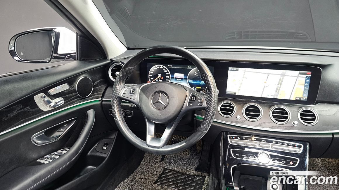 Mercedes-Benz E-Class 2017