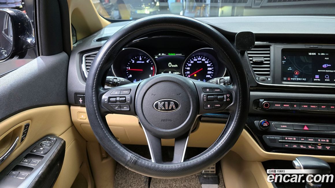 Kia Canival 2019