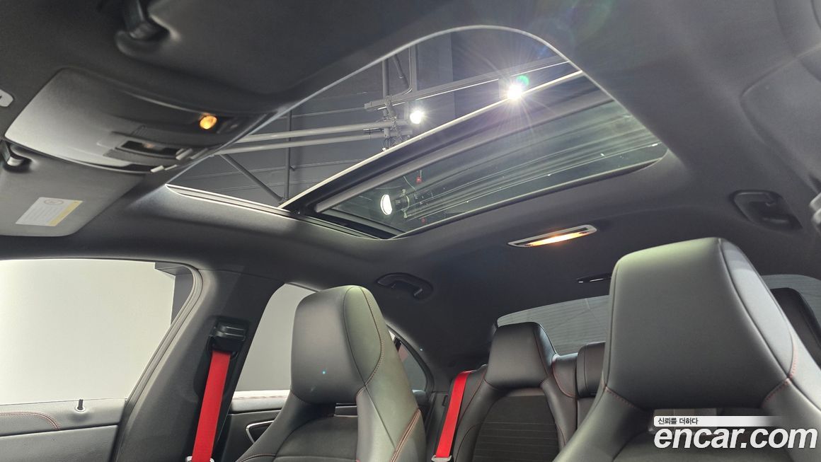 Mercedes-Benz CLA-Class 2019