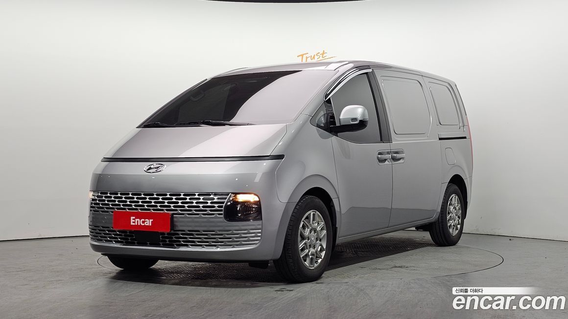 Hyundai Staria 2024