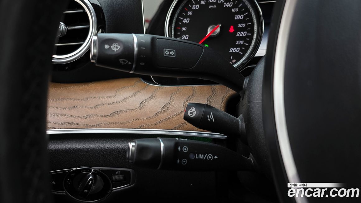 Mercedes-Benz E-Class 2018