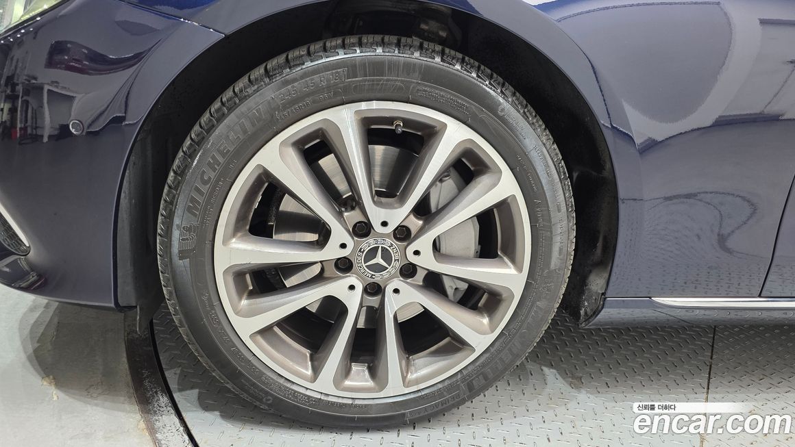 Mercedes-Benz E-Class 2018