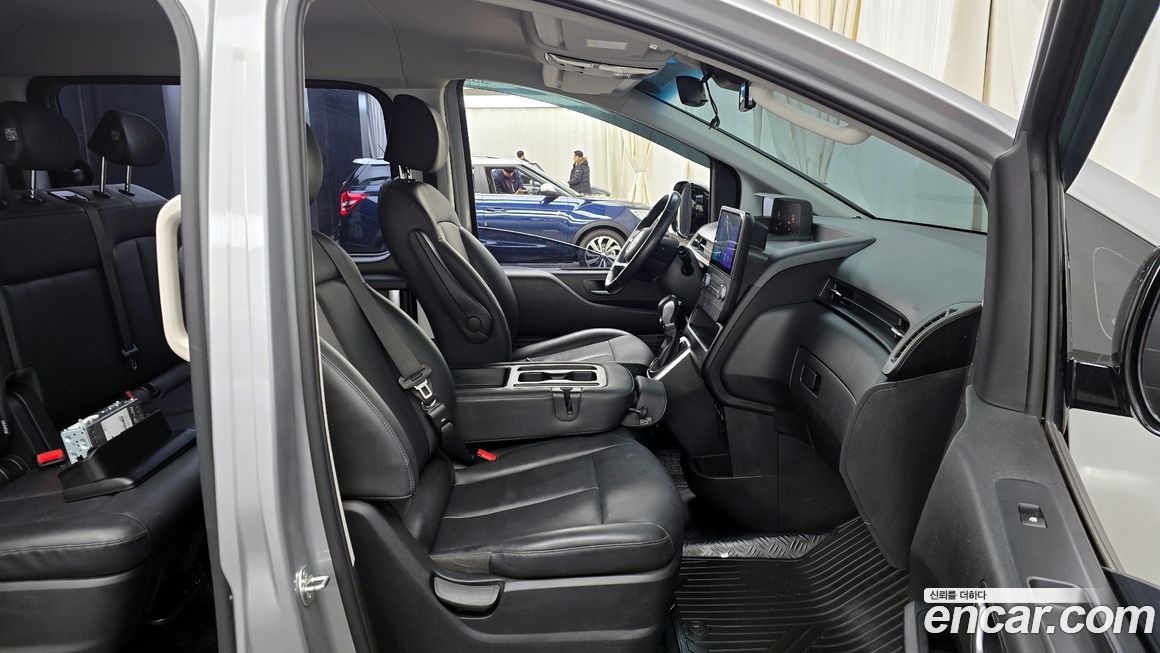 Hyundai Staria 2023