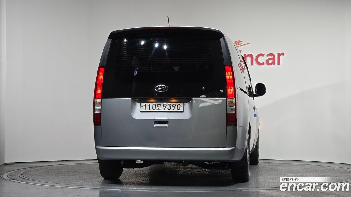 Hyundai Staria 2023