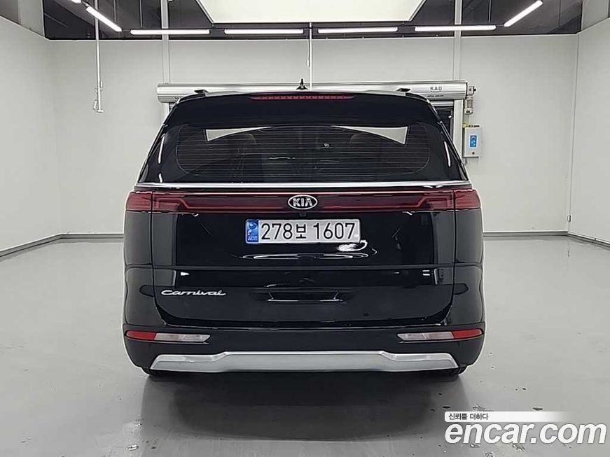 Kia Canival 2021