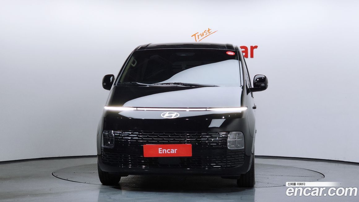 Hyundai Staria 2025