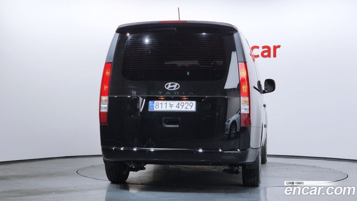 Hyundai Staria 2025