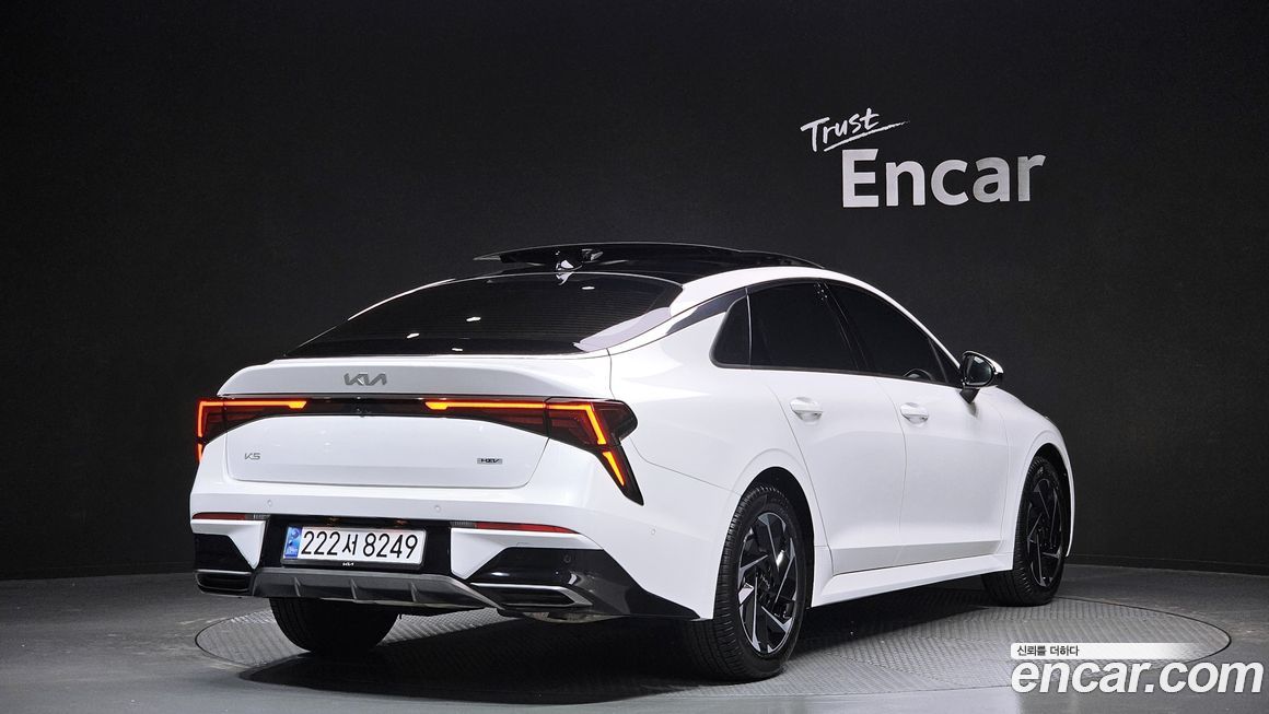 Kia K5 2025