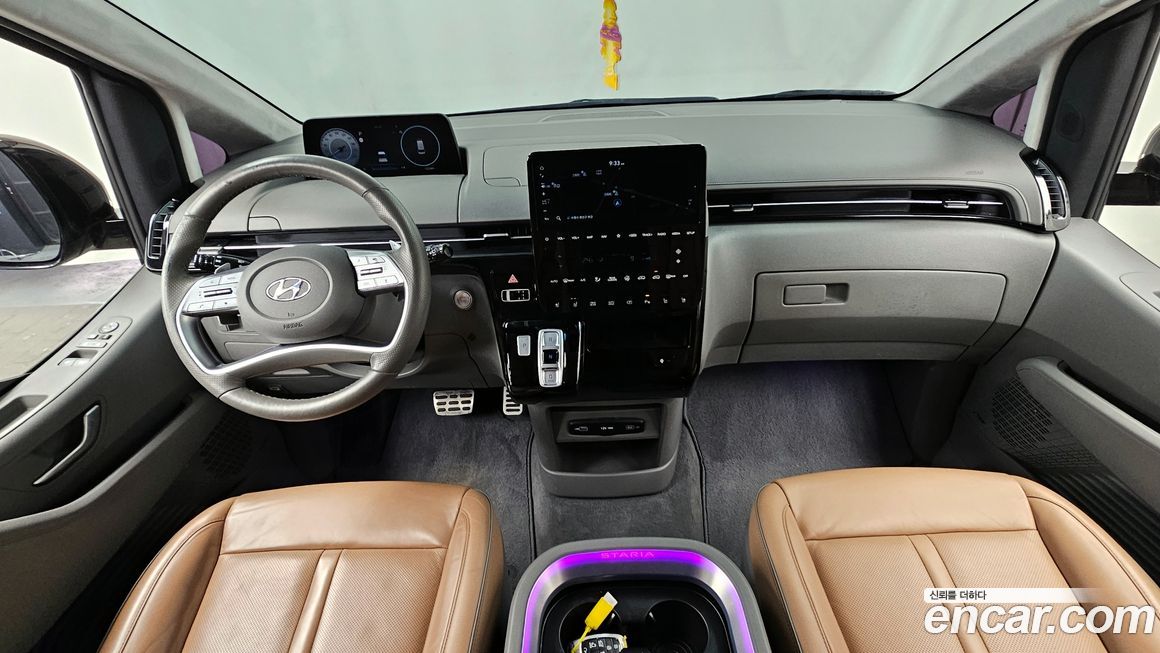 Hyundai Staria 2023