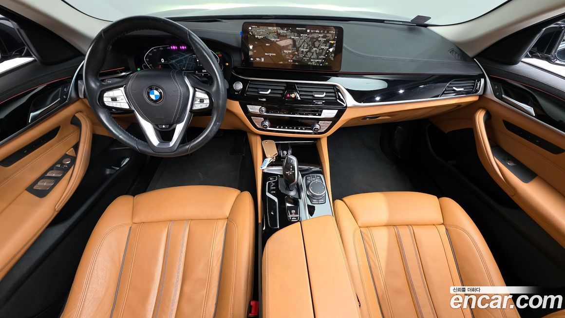 BMW 5-Series 2022
