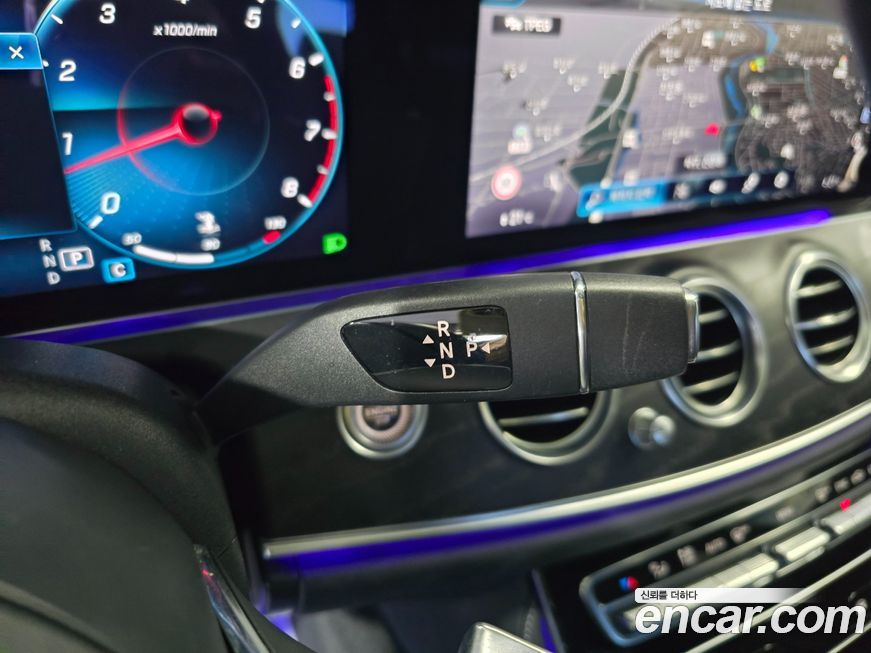 Mercedes-Benz E-Class 2022