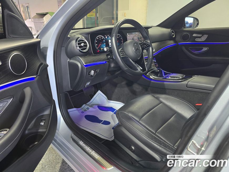 Mercedes-Benz E-Class 2022