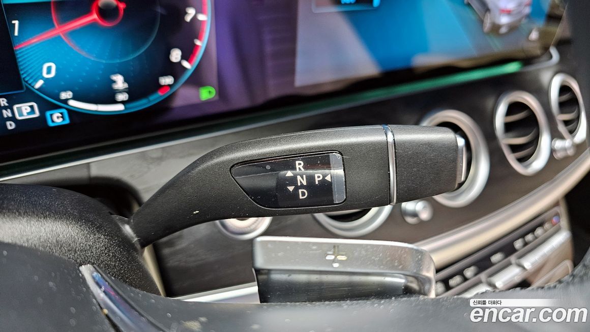 Mercedes-Benz E-Class 2023