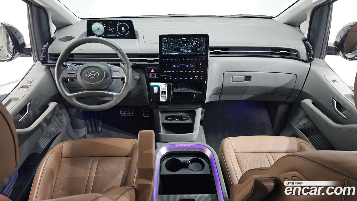 Hyundai Staria 2022