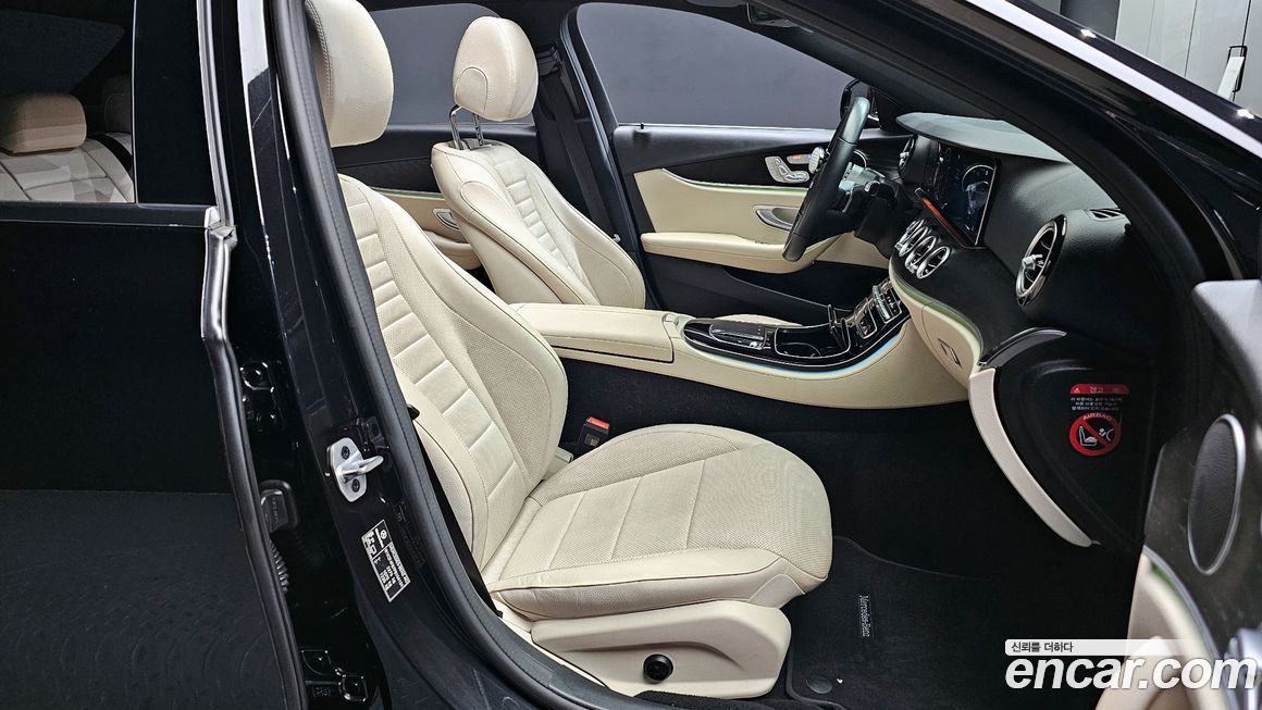 Mercedes-Benz E-Class 2023