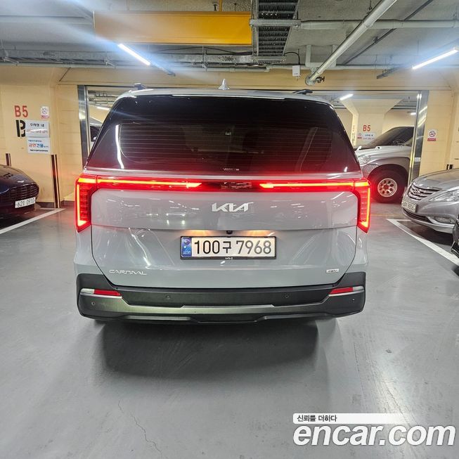 Kia Canival 2025