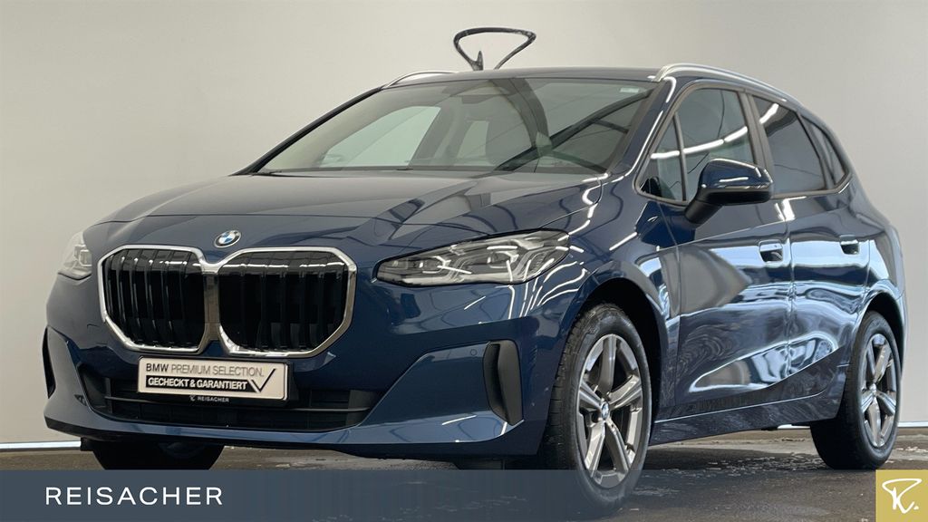 BMW 220 2025