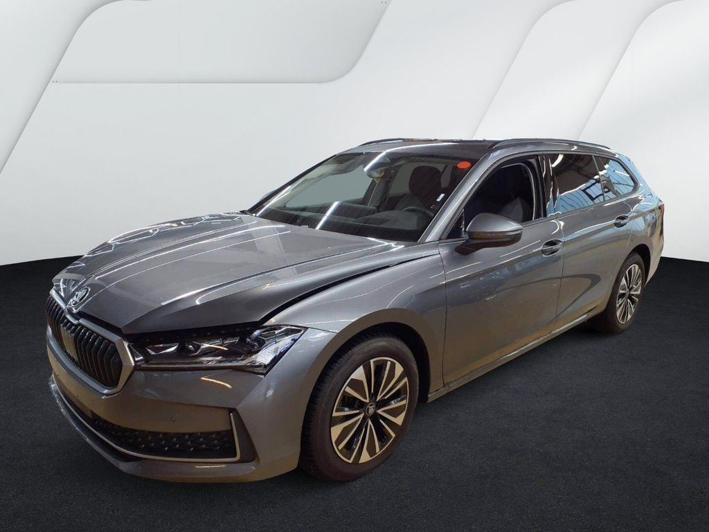Skoda Superb 2025