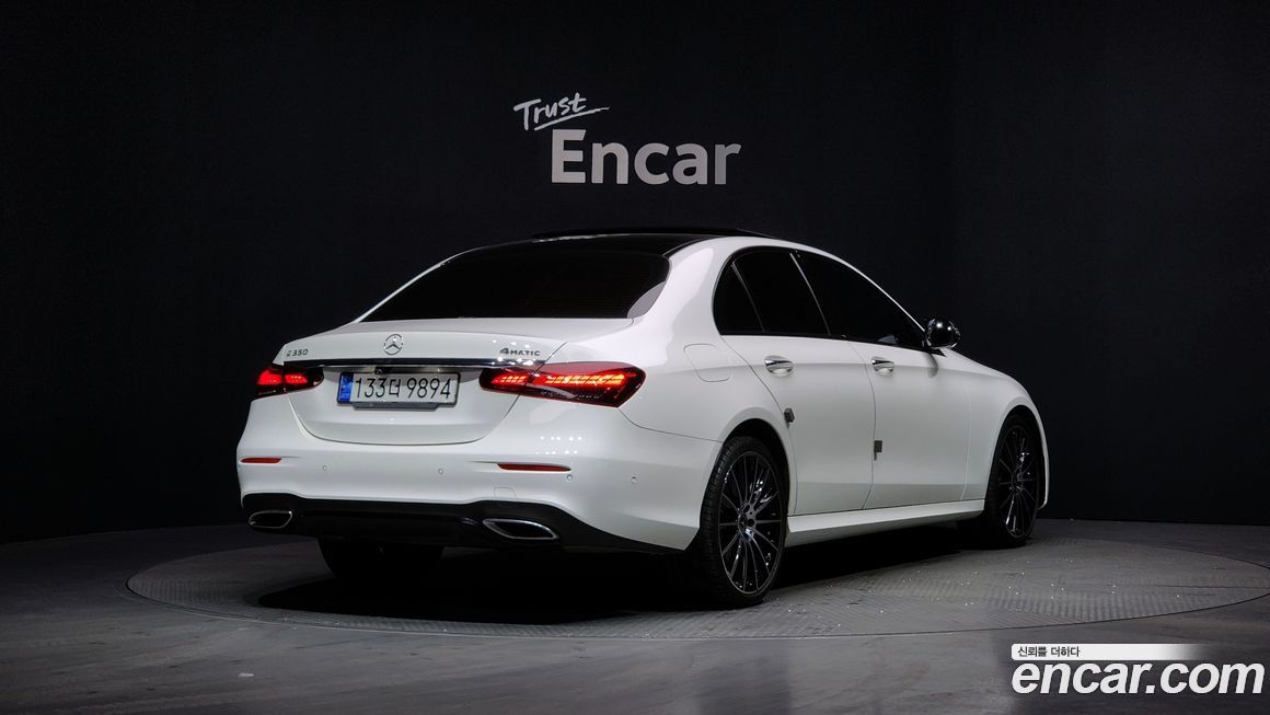 Mercedes-Benz E-Class 2023