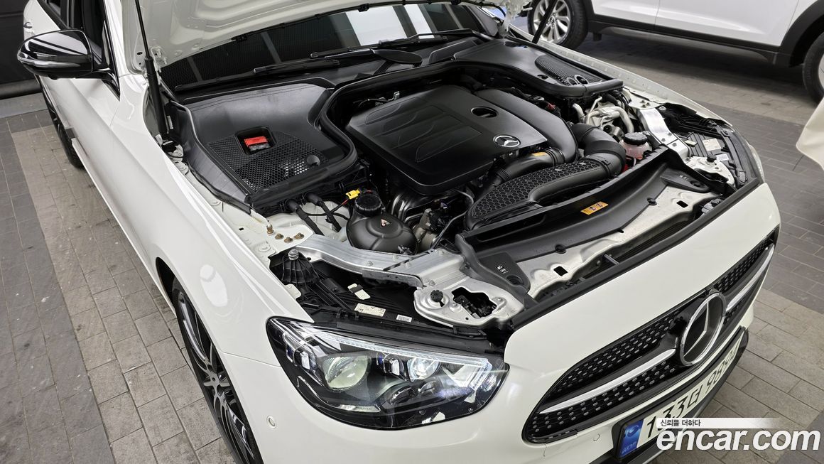 Mercedes-Benz E-Class 2023