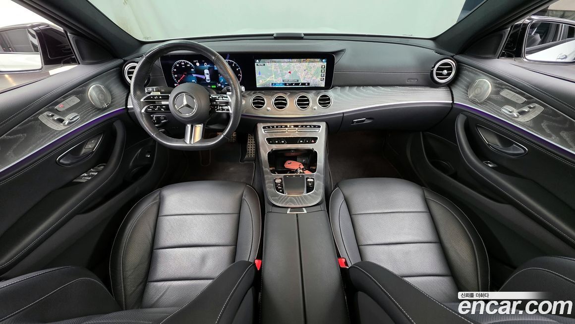 Mercedes-Benz E-Class 2023