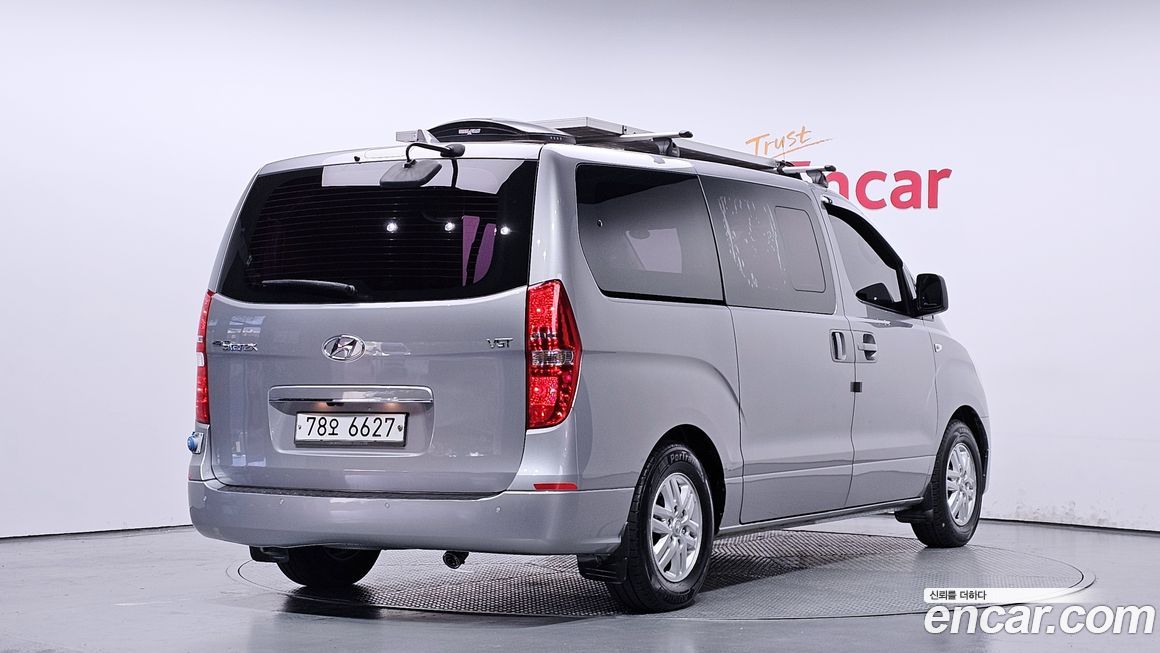 Hyundai Starex 2017