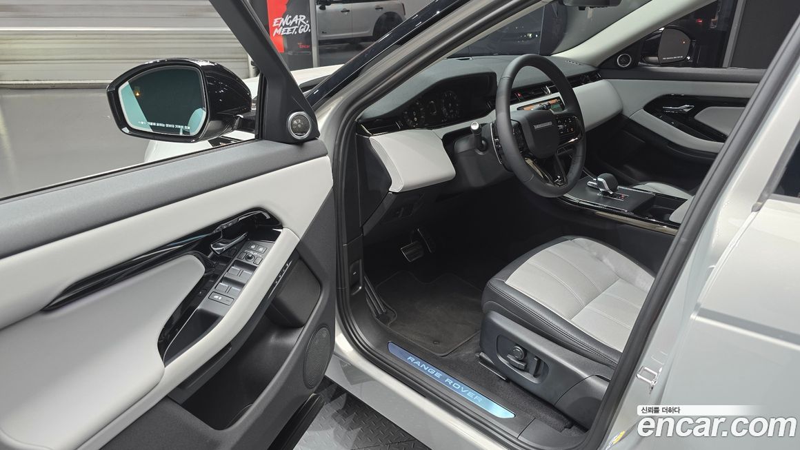 Land Rover Range Rover Evoque 2025