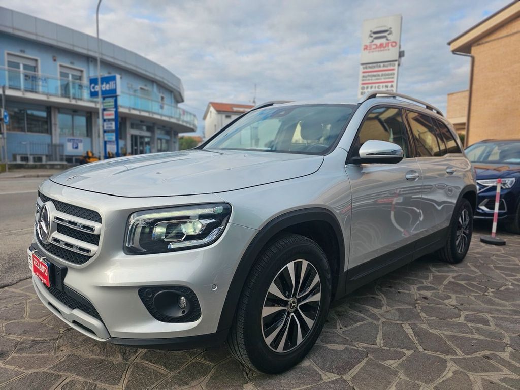 Mercedes-Benz GLB 180 2022