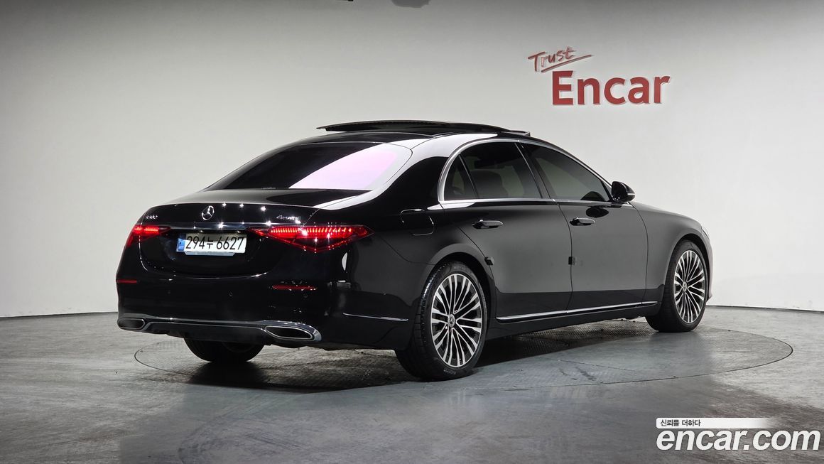 Mercedes-Benz S-Class 2021