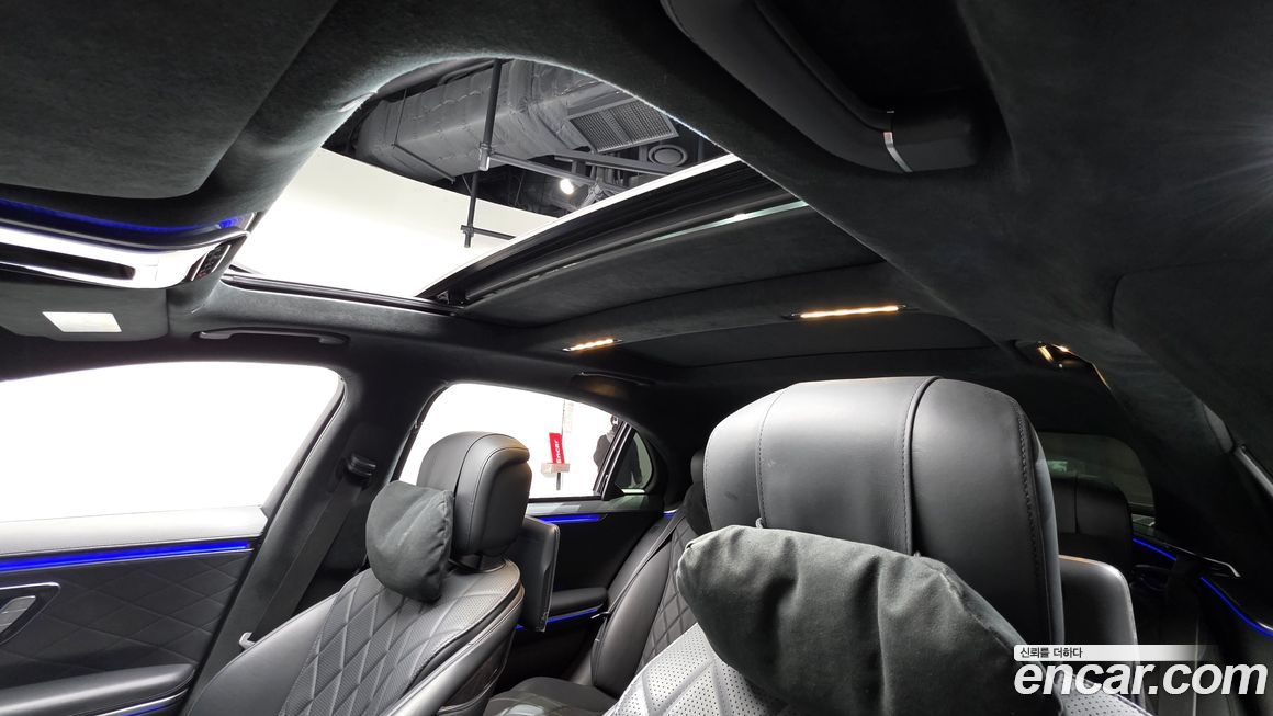 Mercedes-Benz S-Class 2021