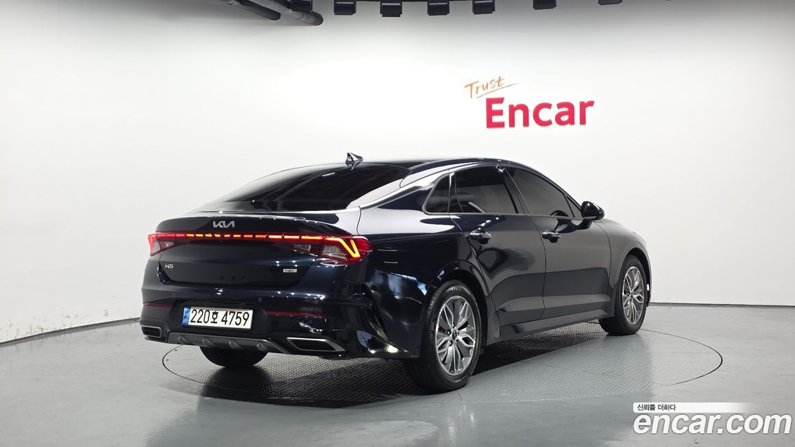 Kia K5 2023