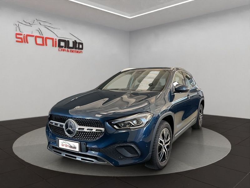 Mercedes-Benz GLA 180 2022