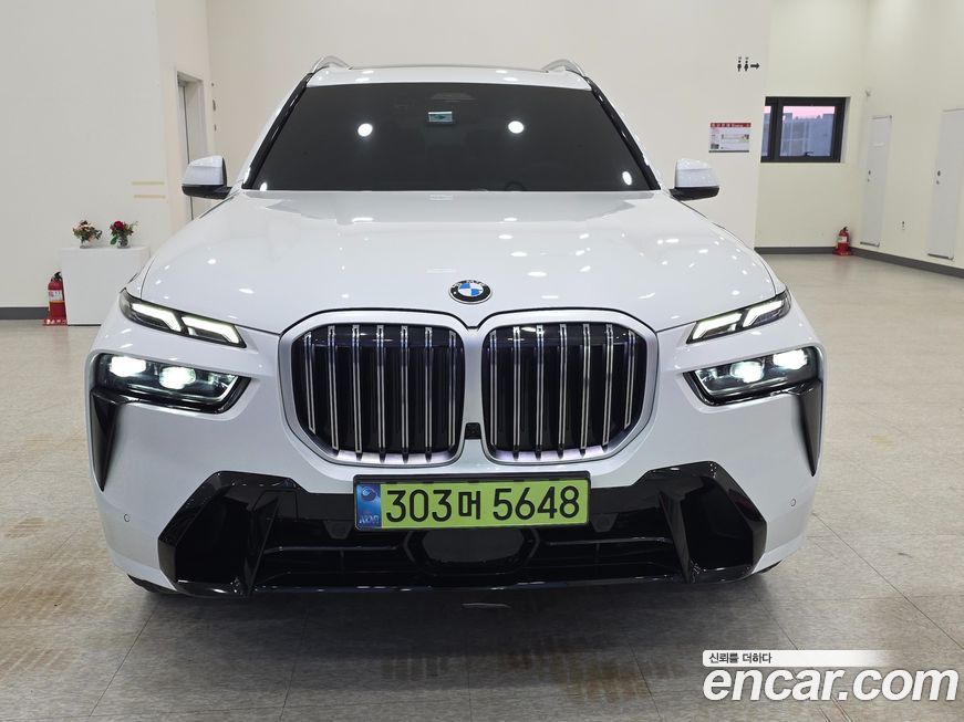 BMW X7 2025