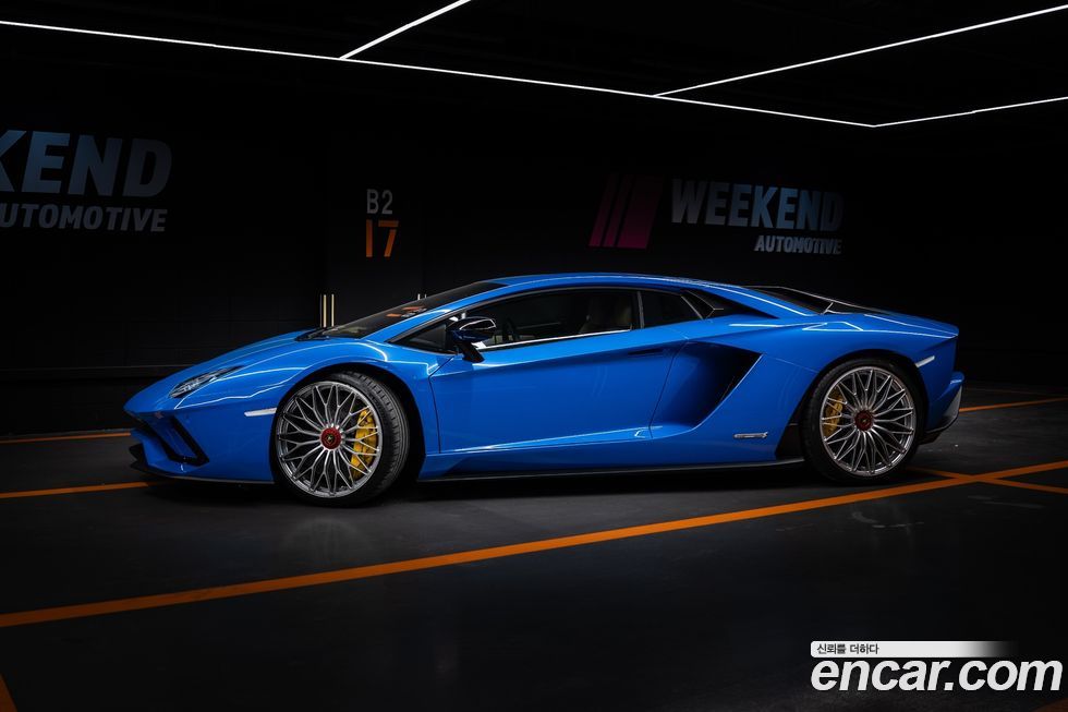 Lamborghini Aventador 2018