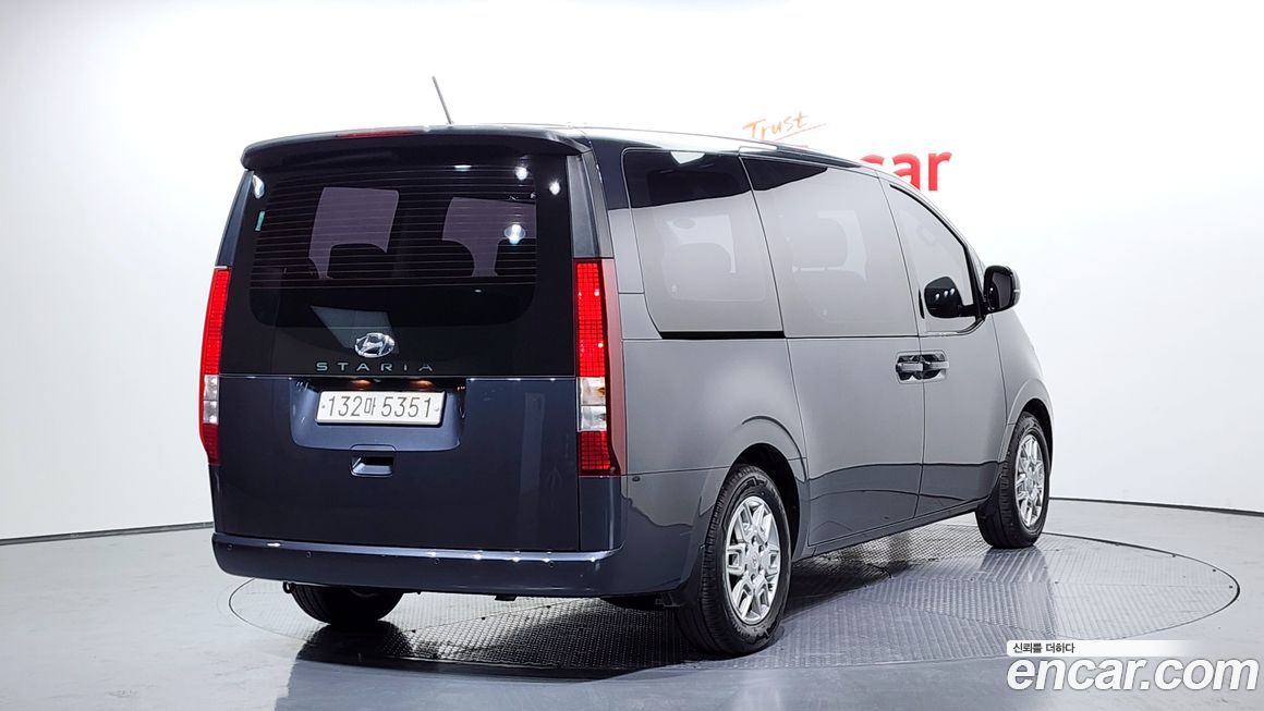 Hyundai Staria 2023