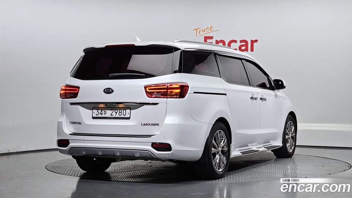 Kia Canival 2019